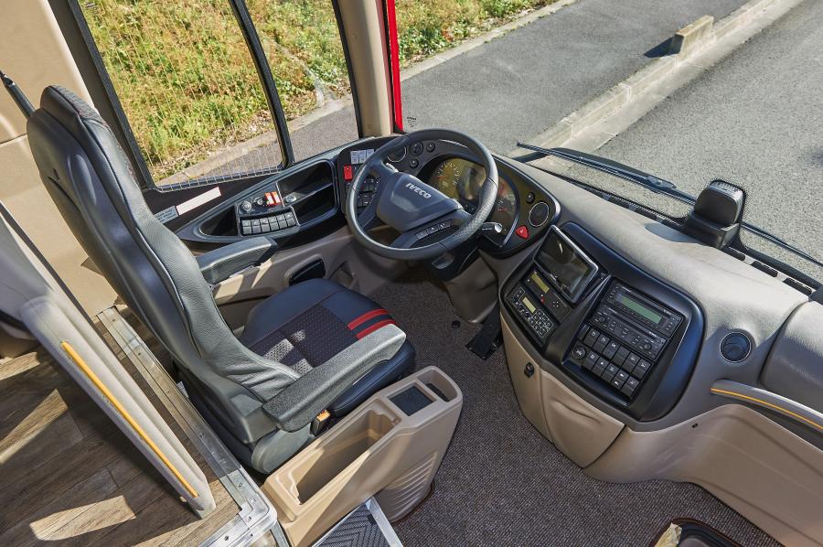 Торпедо Iveco Magelys Pro Lounge 2017 года  (фото 3 из 12)